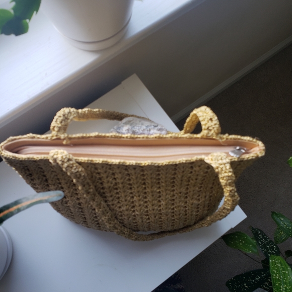 Vintage 1950s Gold Metallic Crochet Bag - Picture 2 of 6